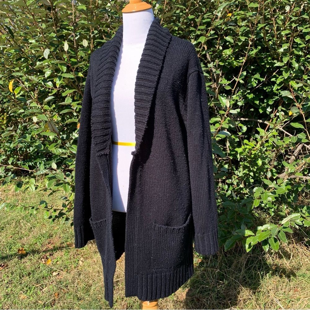Vintage focus Black Thick Heavy Knit Cardigan Sz Large Neutral Basics & Staples!